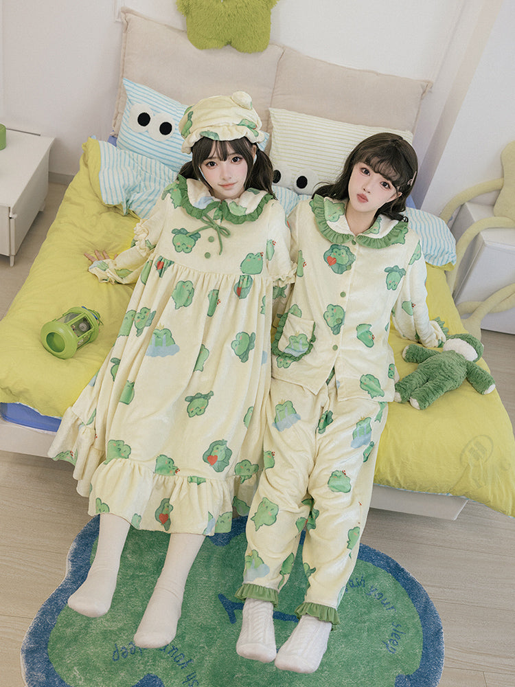 Flannel Frog Print Pajamas WIT0194