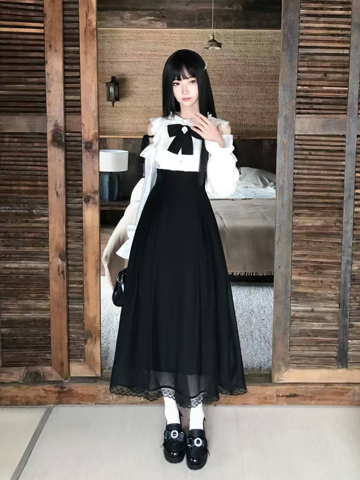 Off-Shoulder Bow Contrast Maxi Dress LAL0136