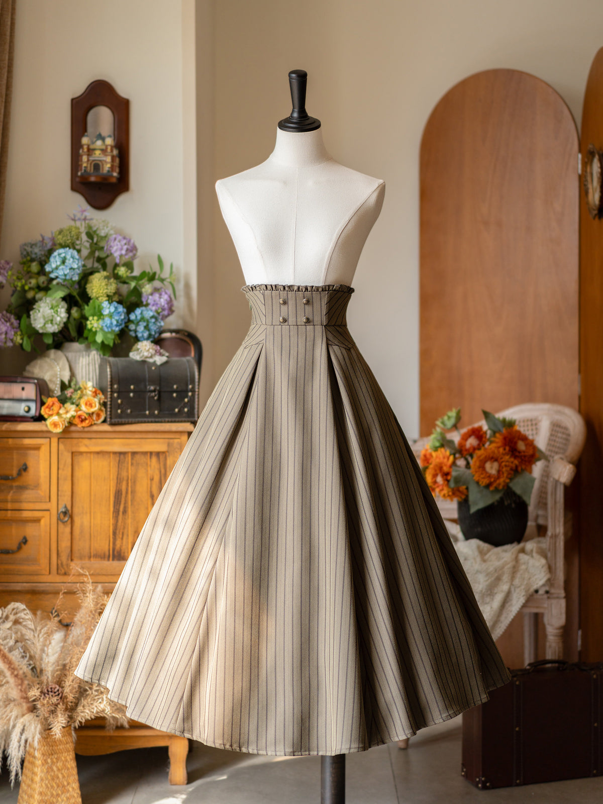 Vintage Pinstripe Pleated Midi Skirt FOR0075