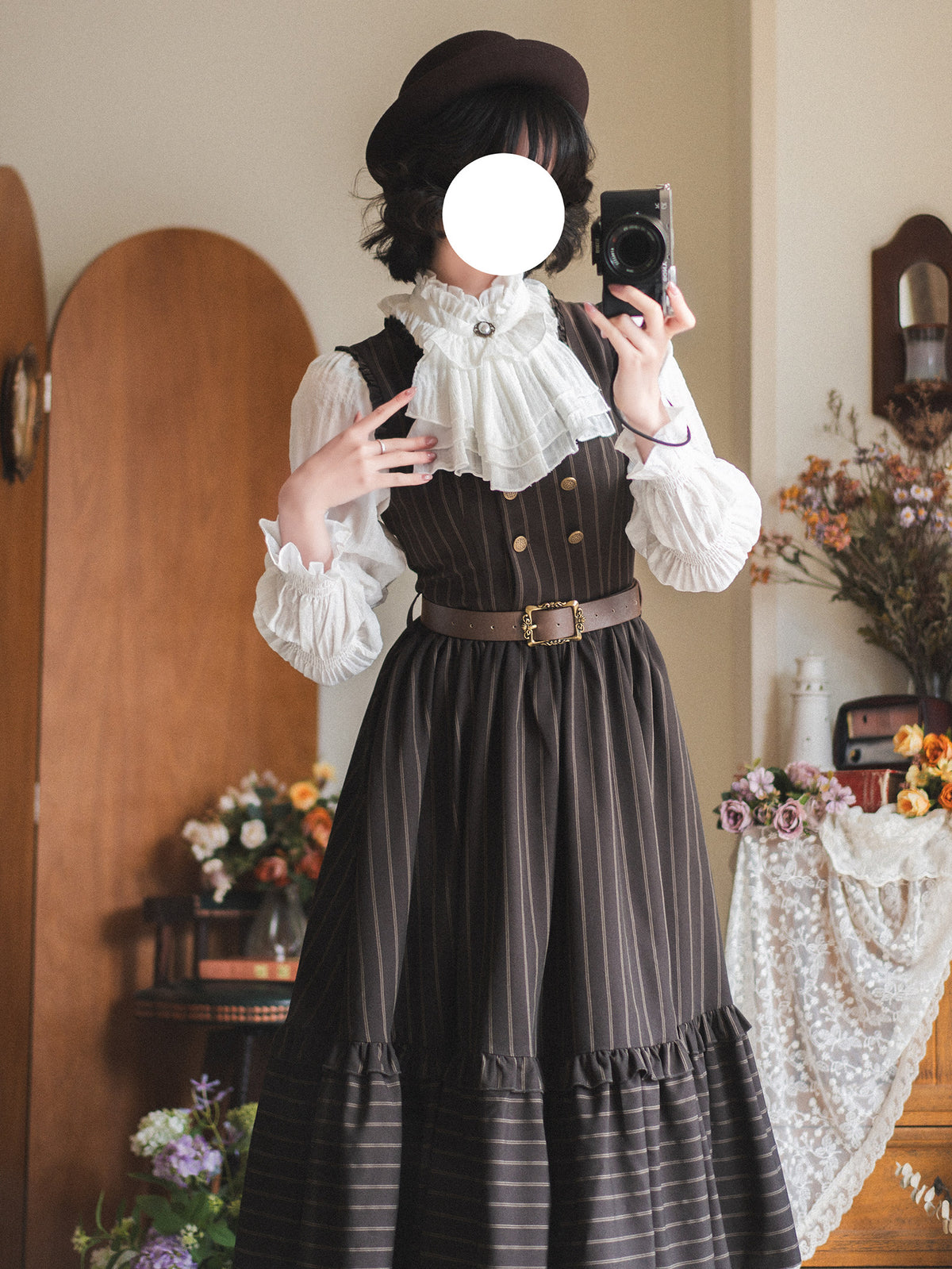 Elegant Vintage Ruffle Collar Long Sleeve Blouse FOR0059