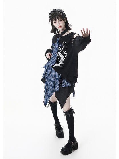 Cutout Shoulder Print Sweatshirt With Plaid Trim PIN0042