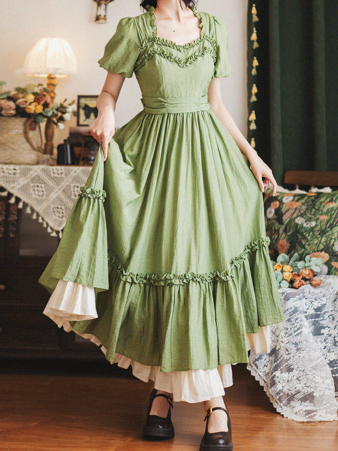Vintage Square-Neck Puff-Sleeve Tiered Dress FOR0073