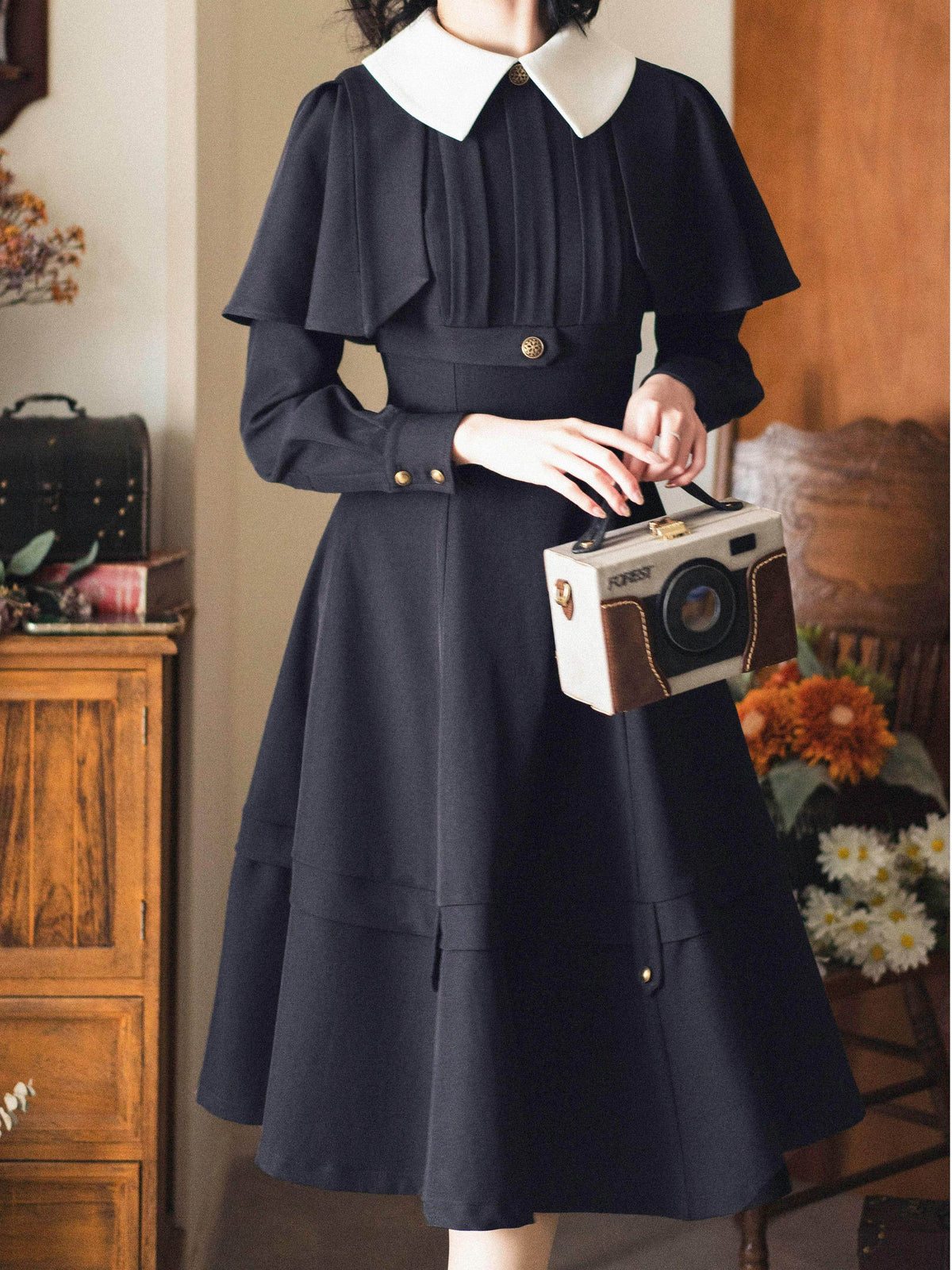 Vintage Cape Collar Waist-Cinching Dress FOR0060
