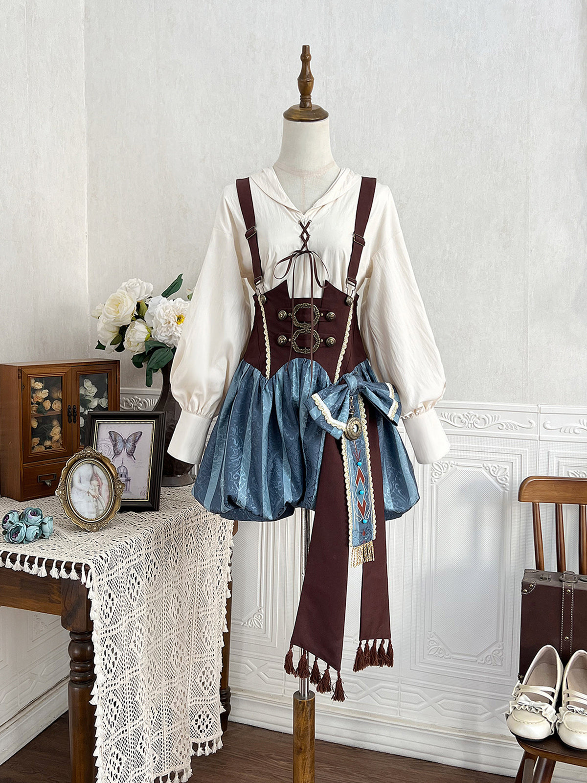 Desert Explorer Hooded Cape Overall Set YOU0275