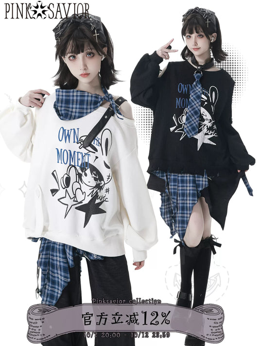 Cutout Shoulder Print Sweatshirt With Plaid Trim PIN0042